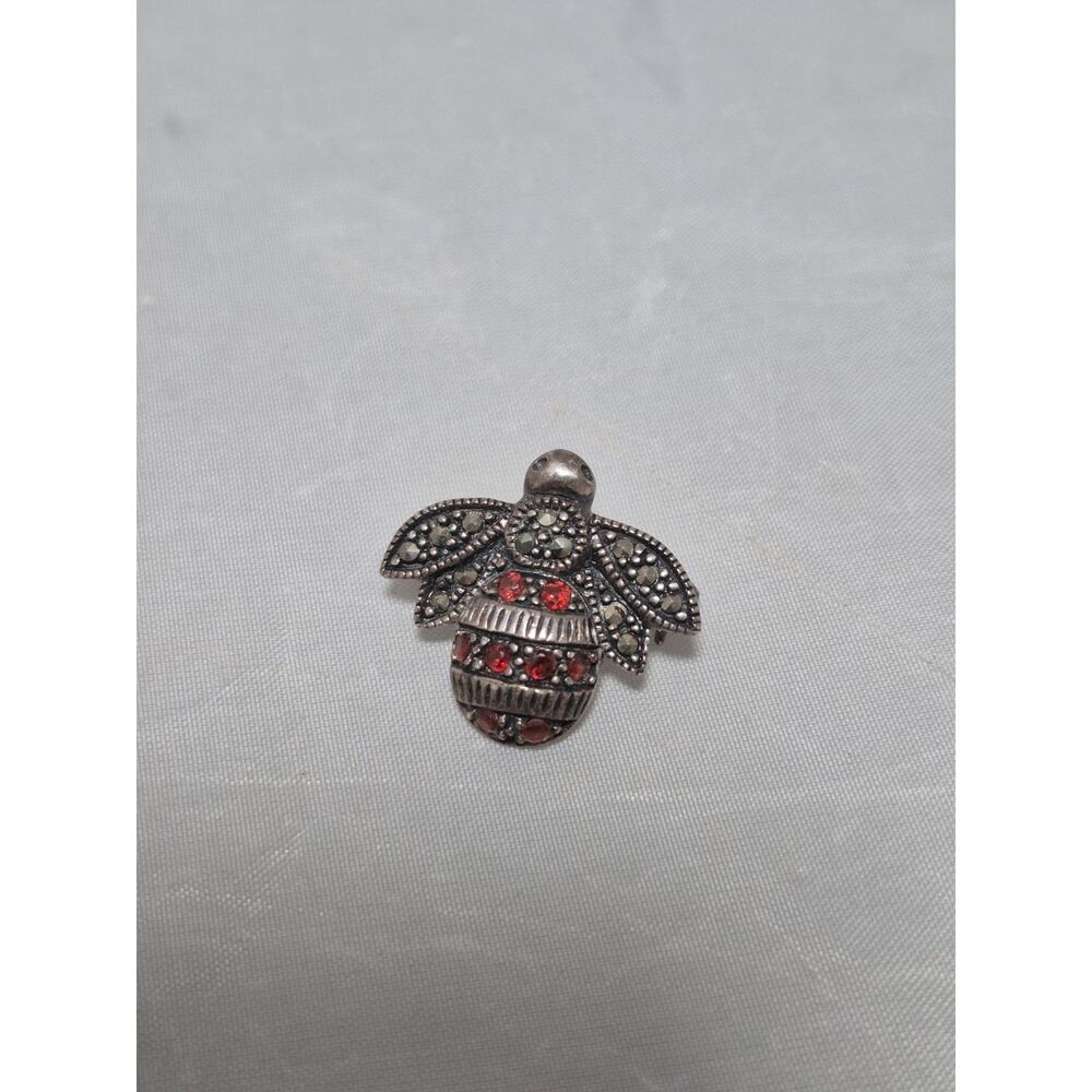 💥Vintage Sterling Silver Garnet and Marcasite Bee Brooch Insect Pin 3.4g 1"